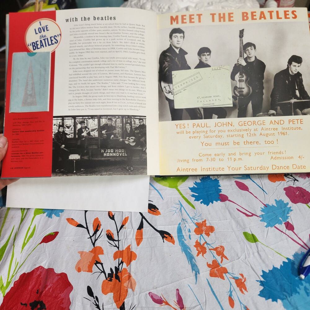 Lennon Legend : An Illustrated Life of John Lennon 2003 w/Slipcase, Inserts, CD - Picture 11 of 16